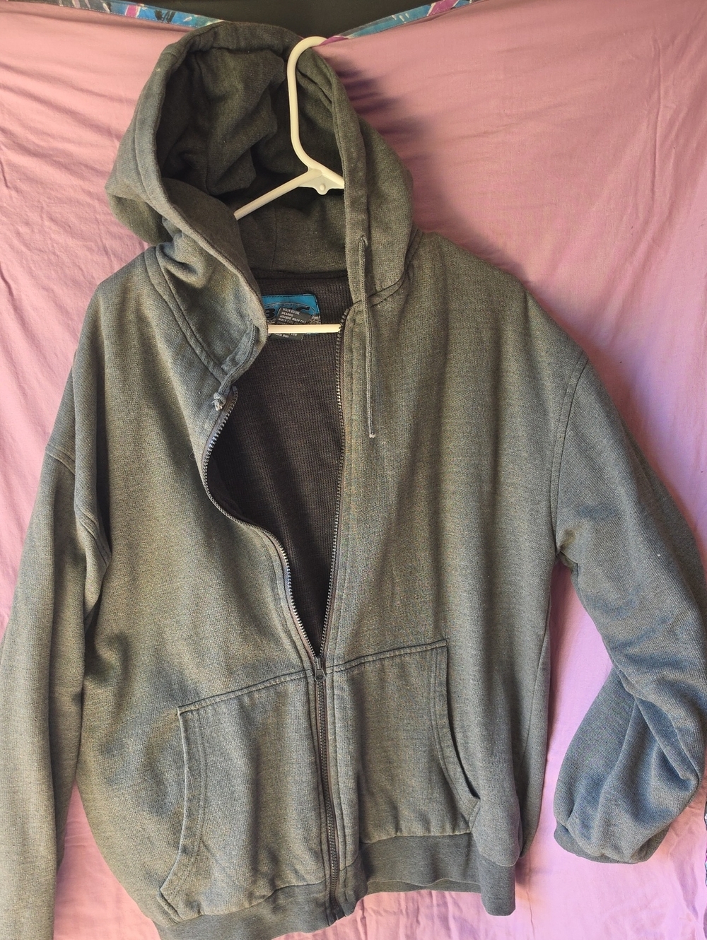 Vintage BTC Men's Gray Zip-Up Hooded Sweater